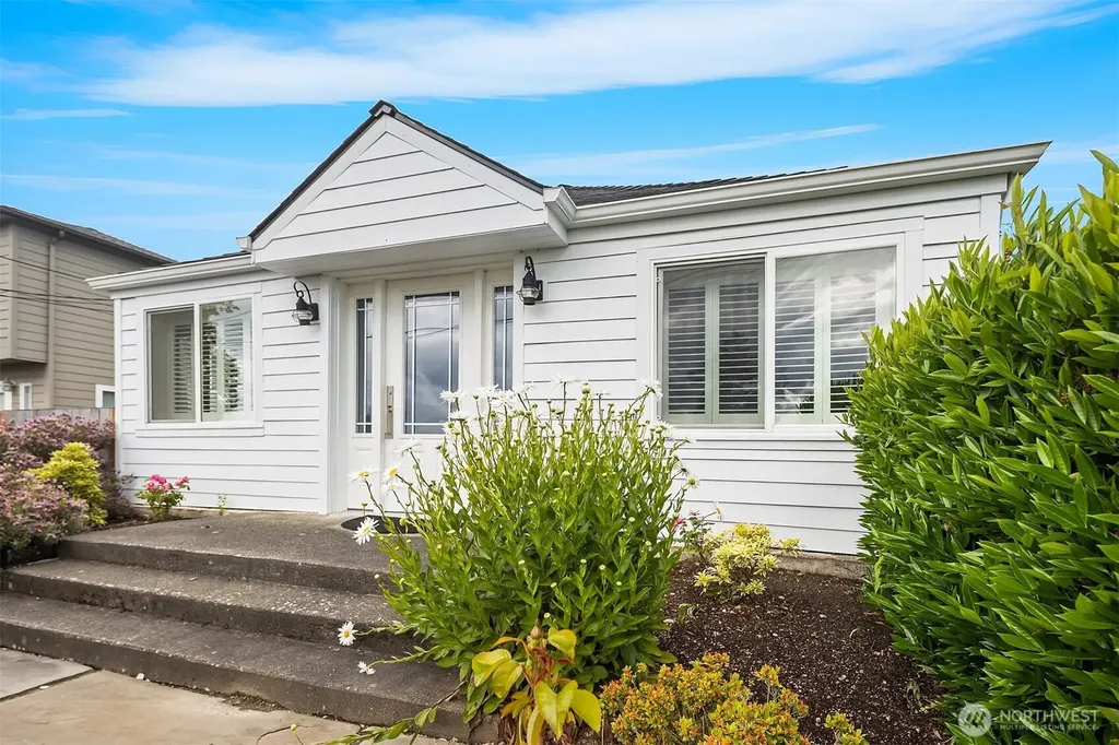 103 8th Avenue S Edmonds WA 98020