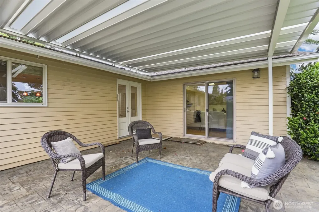 35626 13th Avenue SW Federal Way WA 98023