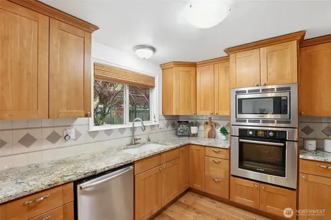 35626 13th Avenue SW Federal Way WA 98023