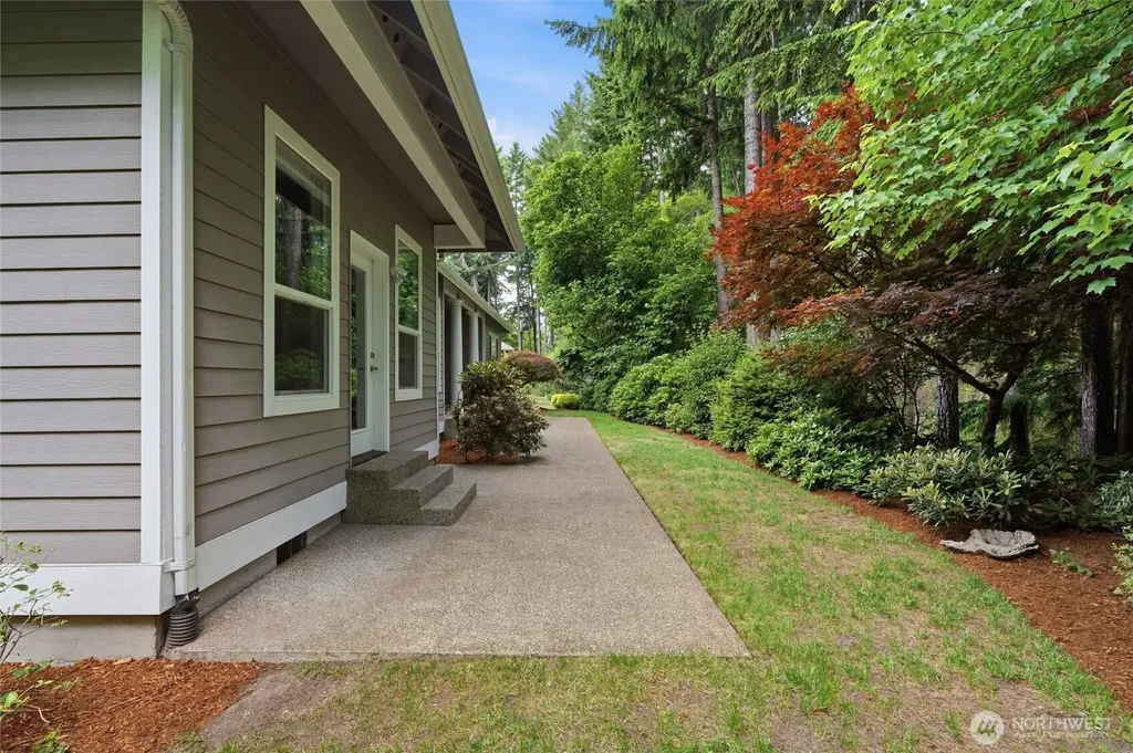 7445 Mccormick Woods Drive SW Port Orchard WA 98367