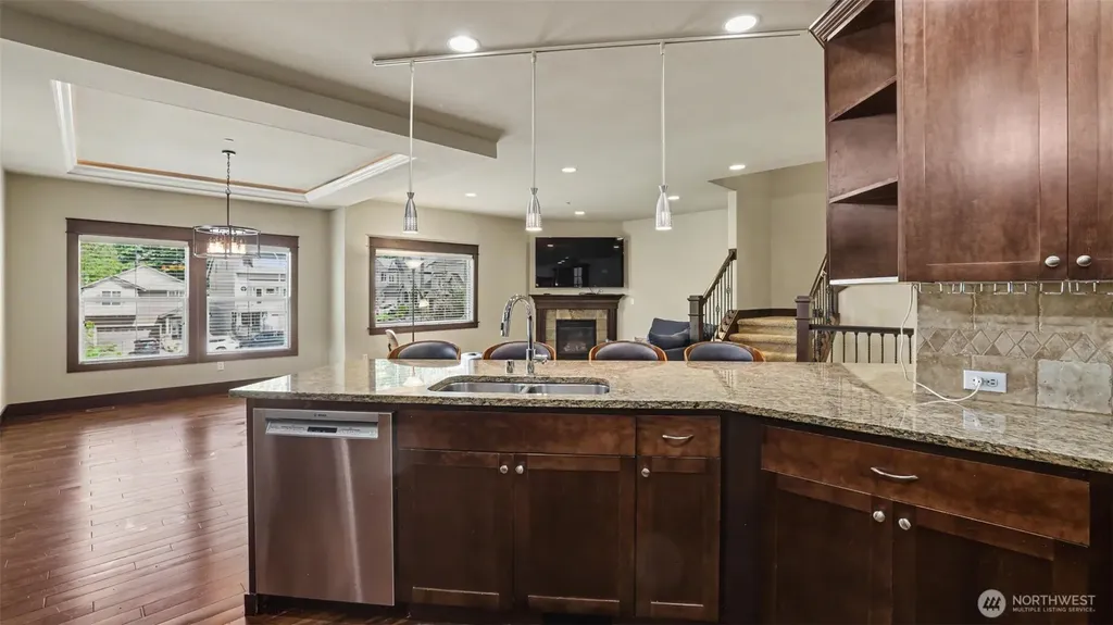 1357 Elma Place NE Renton WA 98059