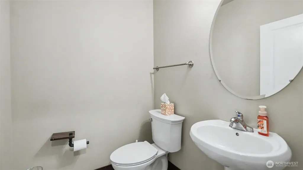 1357 Elma Place NE Renton WA 98059