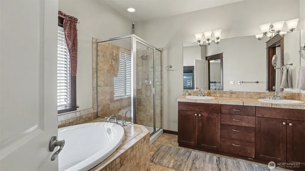 1357 Elma Place NE Renton WA 98059