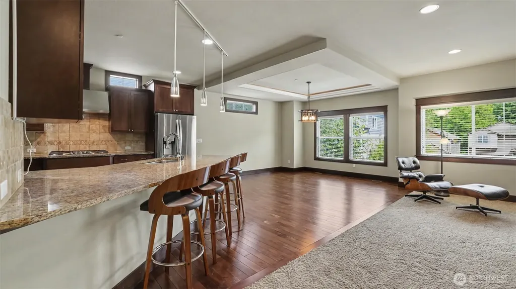 1357 Elma Place NE Renton WA 98059