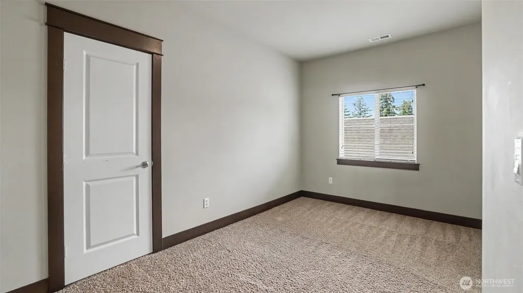 1357 Elma Place NE Renton WA 98059