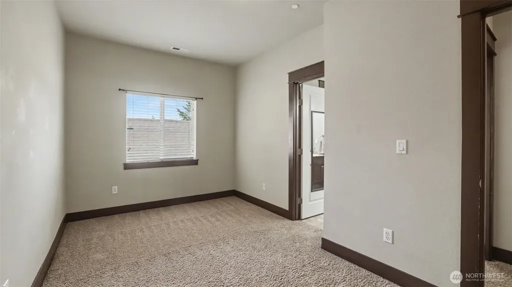 1357 Elma Place NE Renton WA 98059