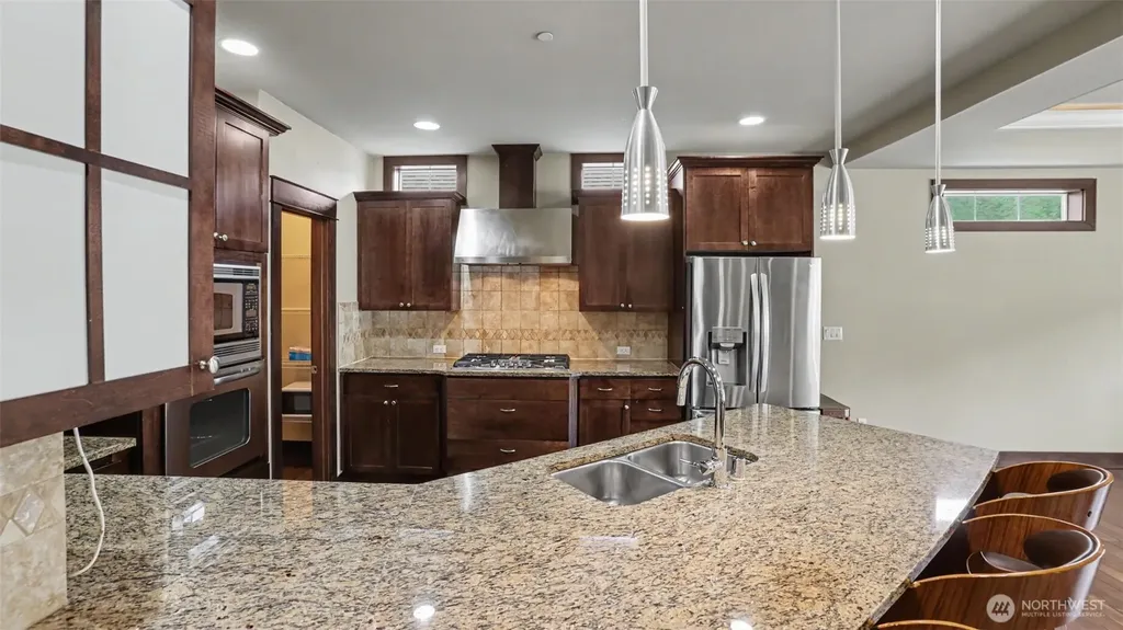 1357 Elma Place NE Renton WA 98059