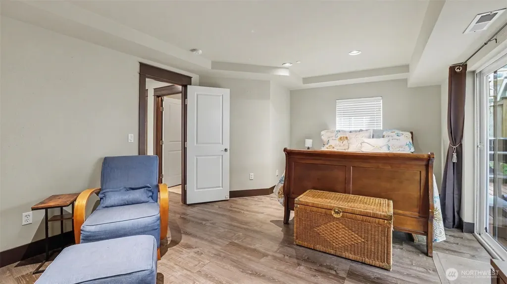 1357 Elma Place NE Renton WA 98059