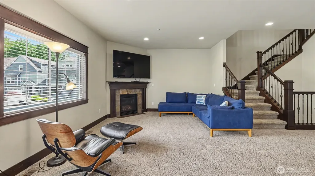 1357 Elma Place NE Renton WA 98059