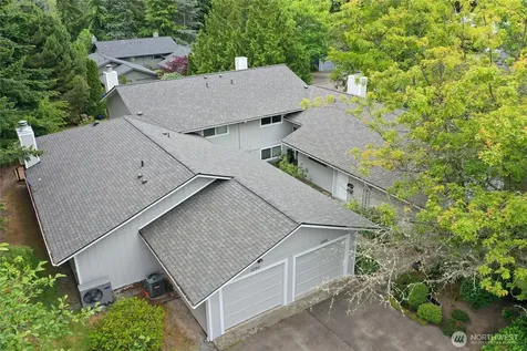 1090 Ihland Place NE Bainbridge Island WA 98110