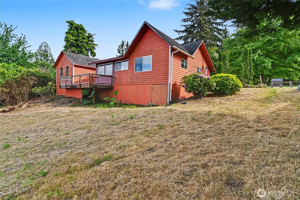 60 Lake Drive N Amanda Park WA 98526