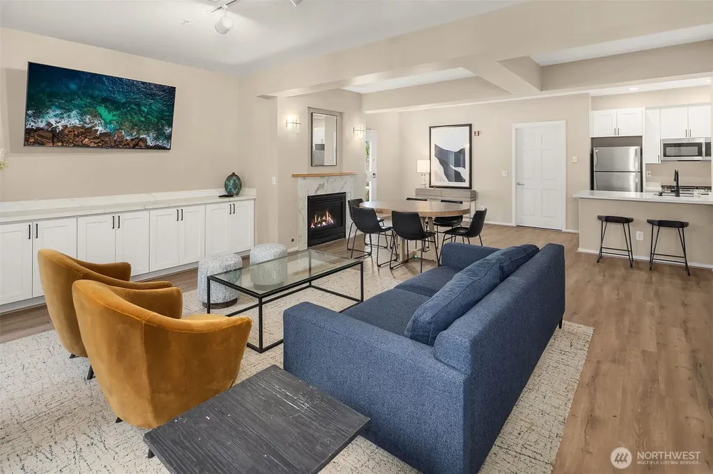 10042 Main Street Bellevue WA 98004