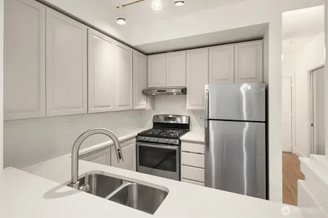 10042 Main Street Bellevue WA 98004