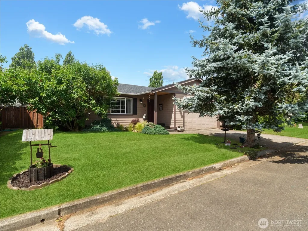 2003 Buttercup Drive Lynden WA 98264