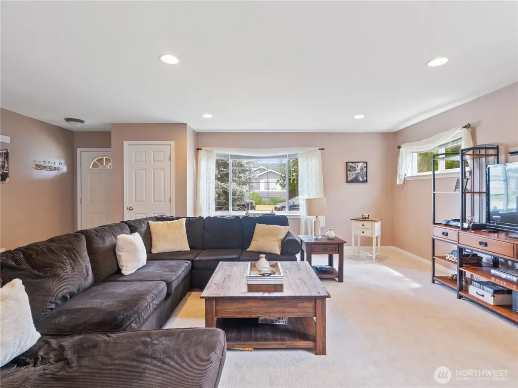 2003 Buttercup Drive Lynden WA 98264