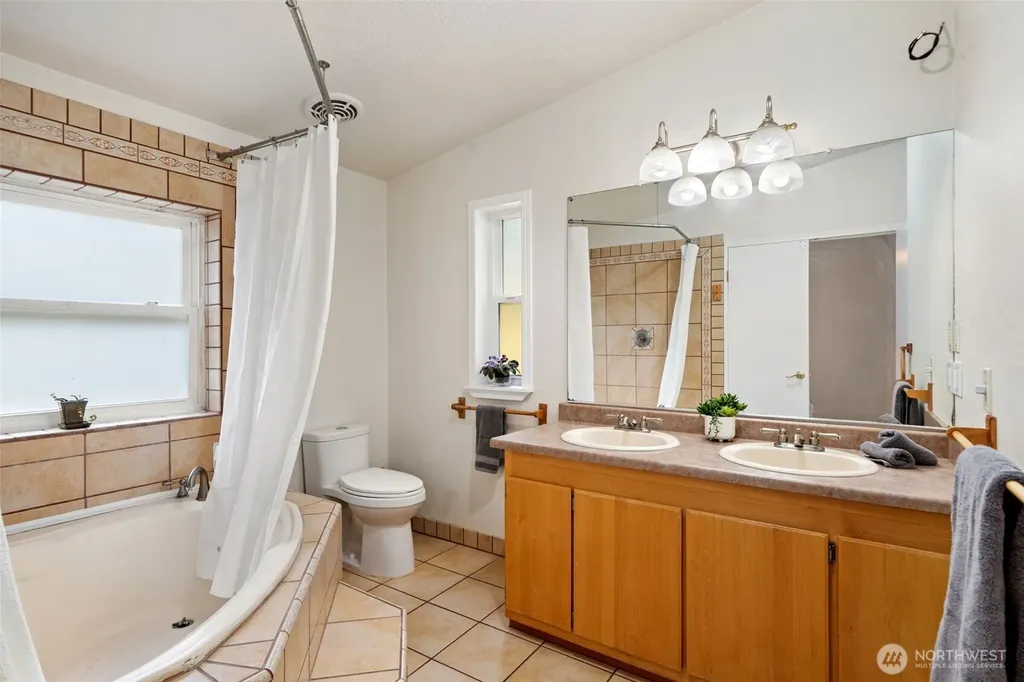 23978 Stottlemeyer Road NE Poulsbo WA 98370