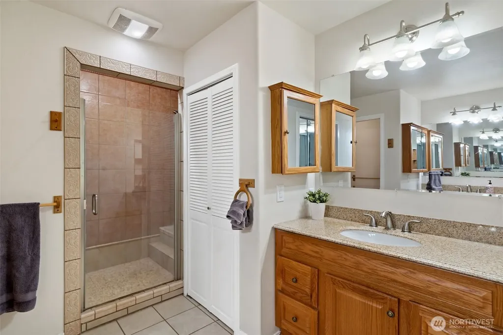 23978 Stottlemeyer Road NE Poulsbo WA 98370