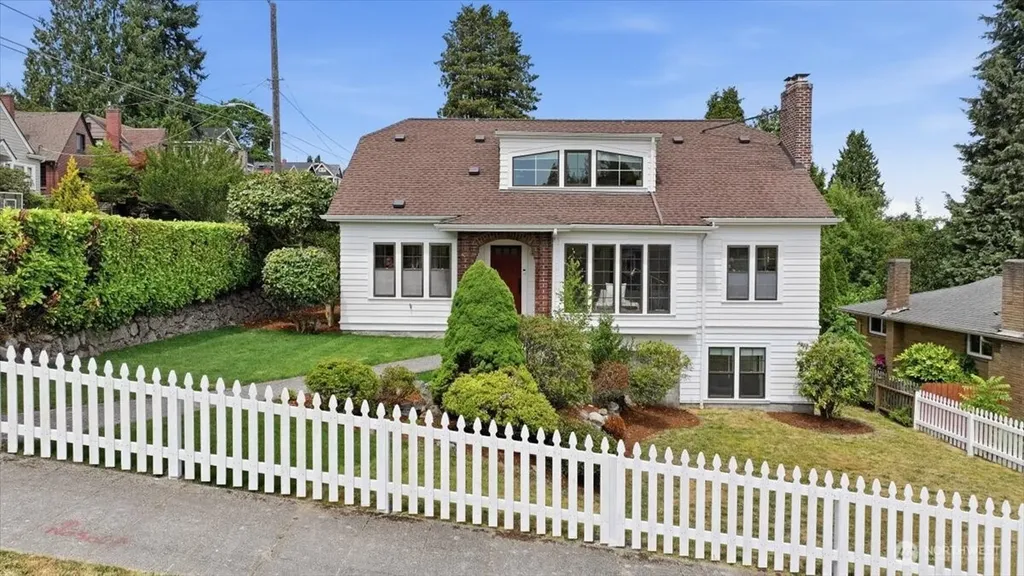 1902 NE 73rd Street Seattle WA 98115