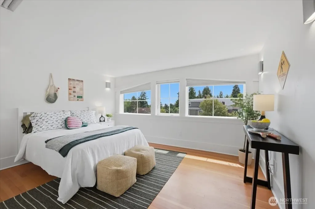1902 NE 73rd Street Seattle WA 98115