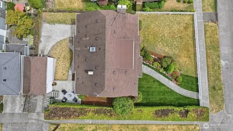 1902 NE 73rd Street Seattle WA 98115