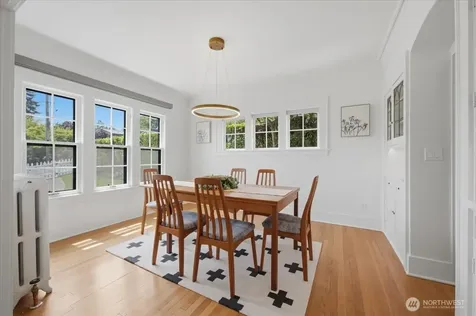 1902 NE 73rd Street Seattle WA 98115