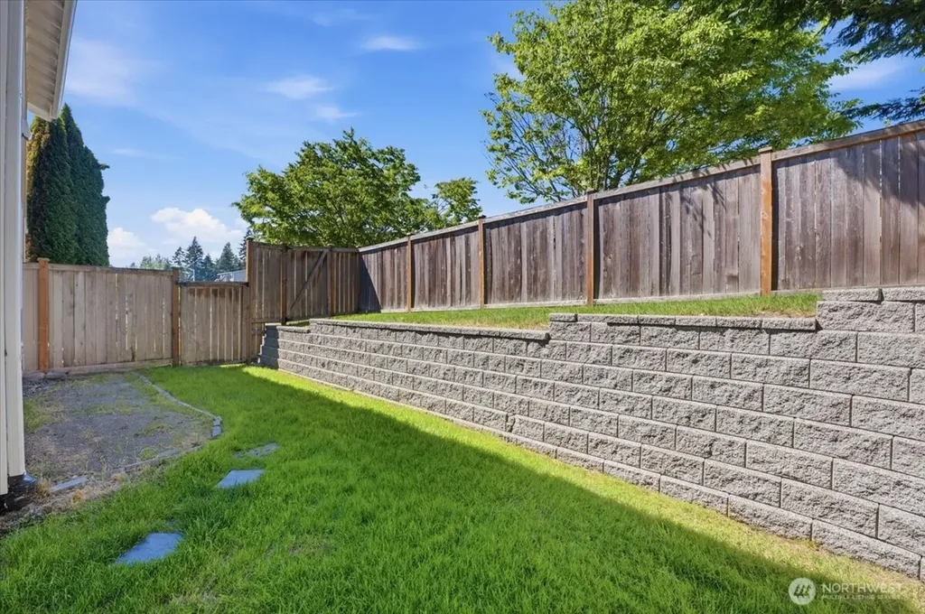 2203 116th Drive SE Lake Stevens WA 98258