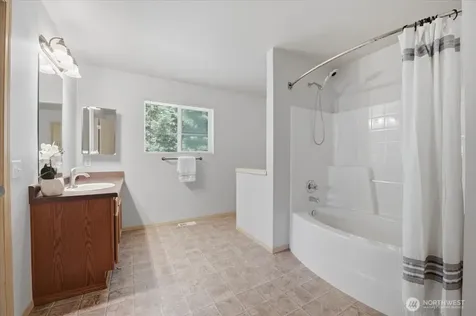 2203 116th Drive SE Lake Stevens WA 98258