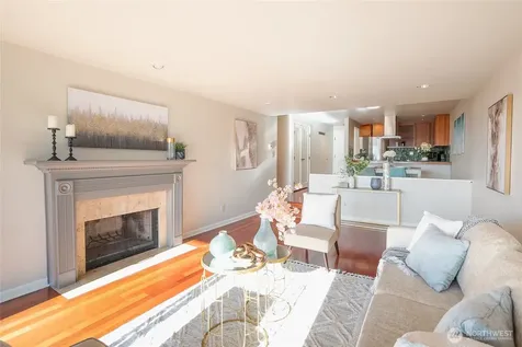 2253 Gilman Drive W Seattle WA 98119