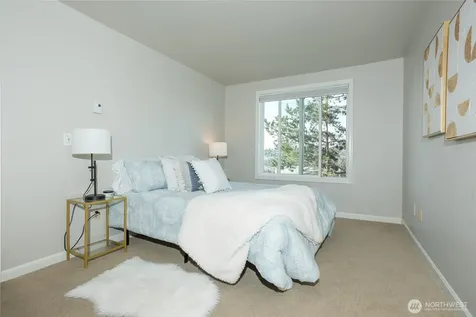 2253 Gilman Drive W Seattle WA 98119