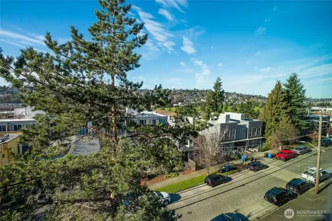 2253 Gilman Drive W Seattle WA 98119