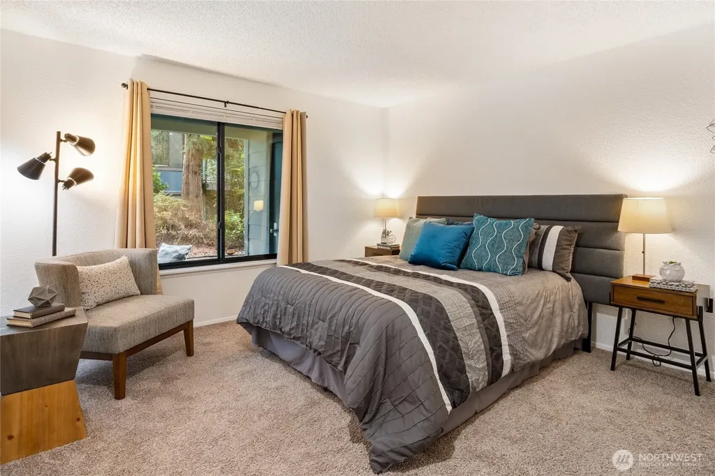 1819 N 107th Street Seattle WA 98133