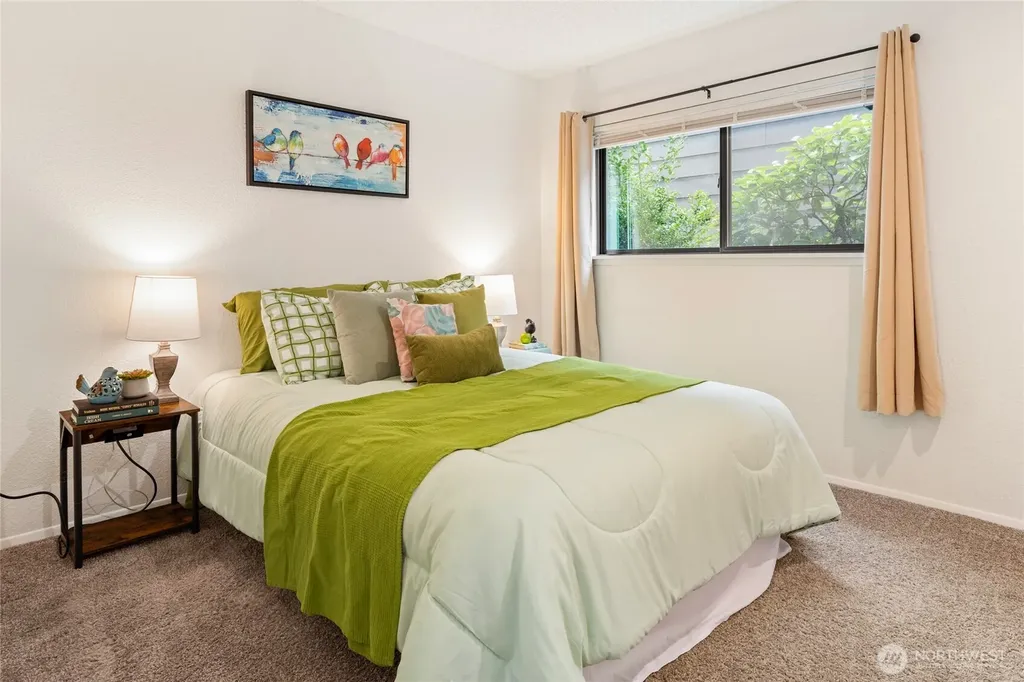1819 N 107th Street Seattle WA 98133