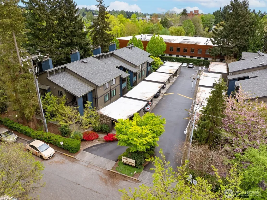1819 N 107th Street Seattle WA 98133
