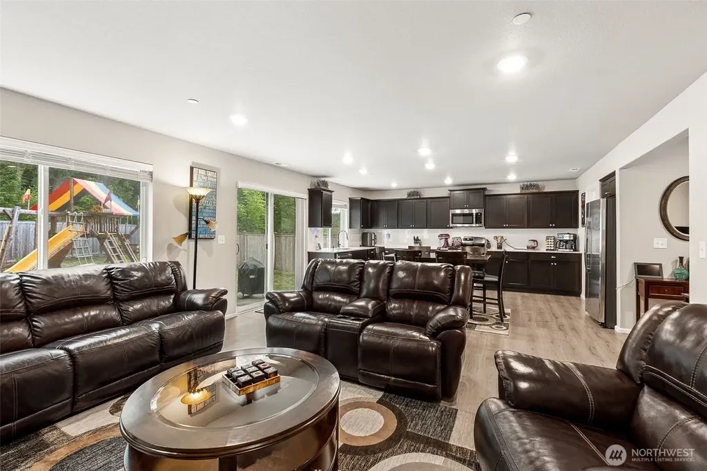 1110 Swan Loop Dupont WA 98327