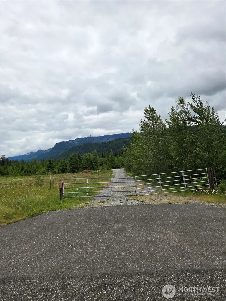 9242 Heady Road Sumas WA 98295