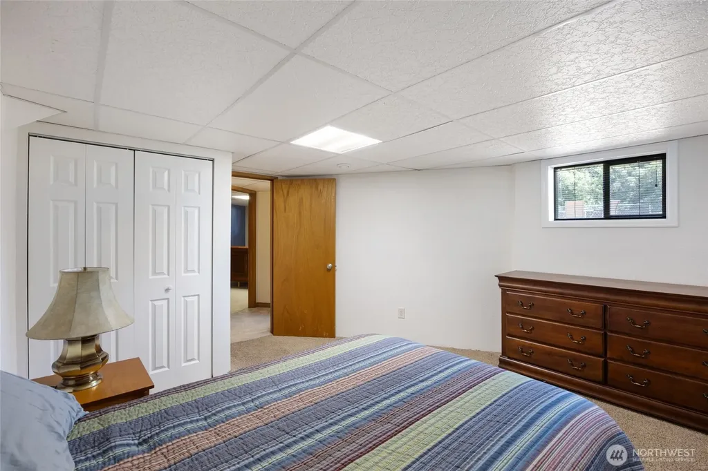 32 Valley View Rd Road Omak WA 98841