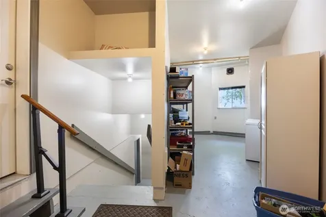 32 Valley View Rd Road Omak WA 98841