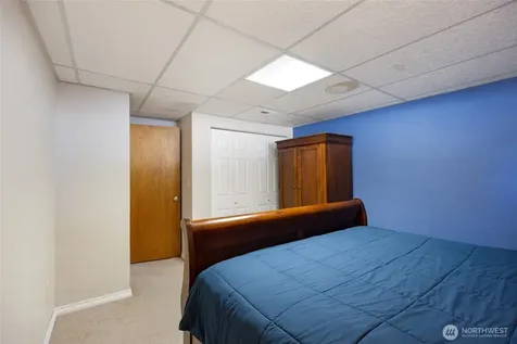 32 Valley View Rd Road Omak WA 98841