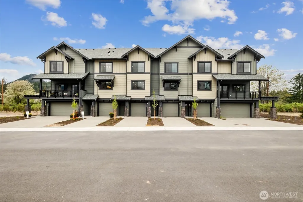 1976 SE 12th Street North Bend WA 98045