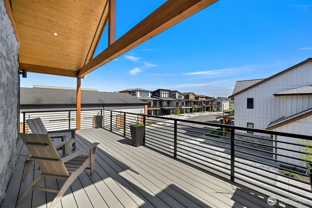 219 Skipping Stone Loop Lynden WA 98264