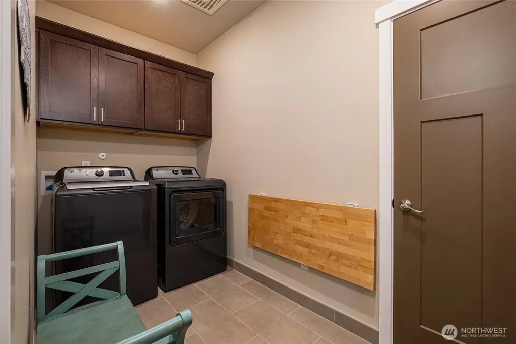 915 S M Loop Drive SW Quincy WA 98848