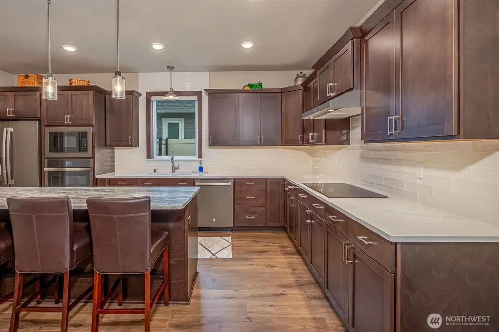 915 S M Loop Drive SW Quincy WA 98848