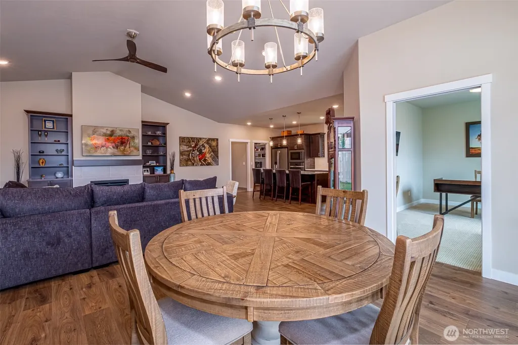 915 S M Loop Drive SW Quincy WA 98848
