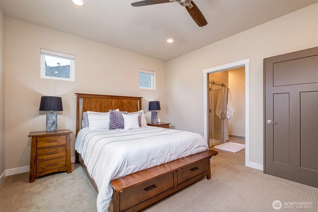 915 S M Loop Drive SW Quincy WA 98848