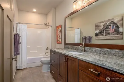 915 S M Loop Drive SW Quincy WA 98848