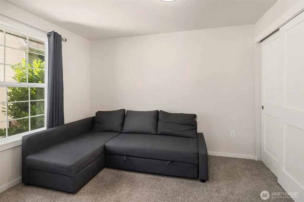10262 NE 129th Lane Kirkland WA 98034