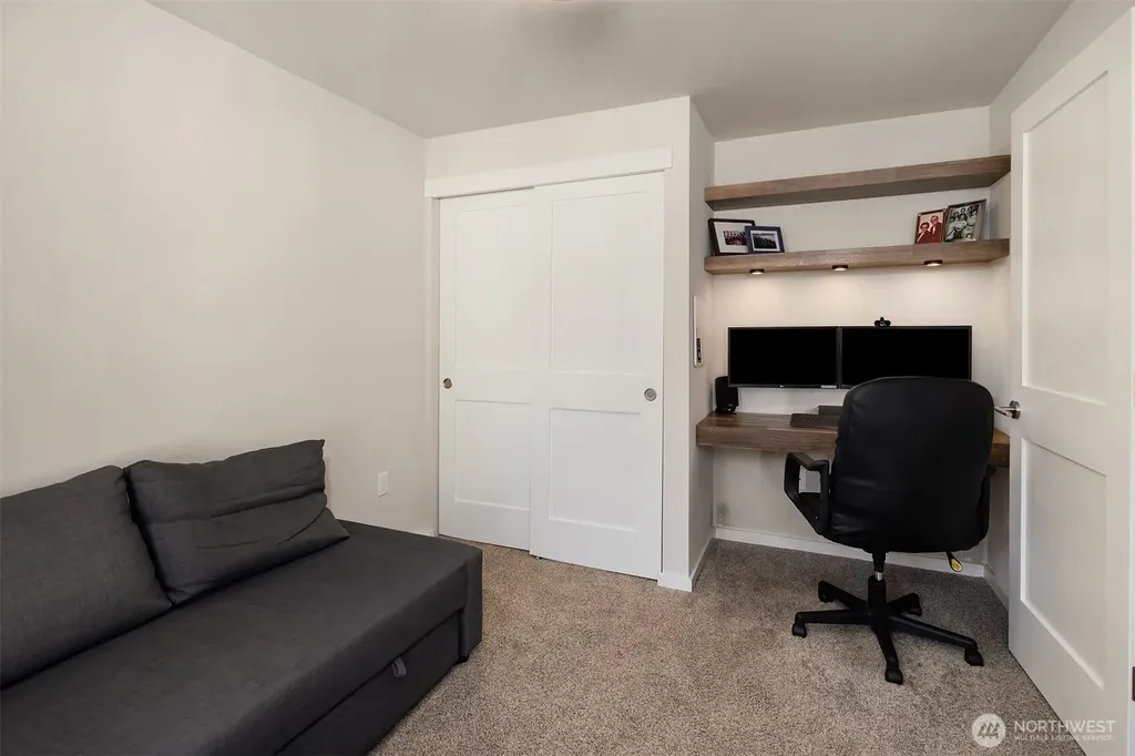 10262 NE 129th Lane Kirkland WA 98034