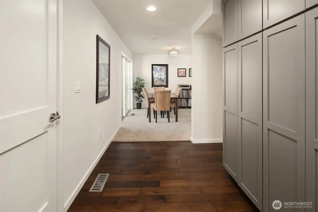 10262 NE 129th Lane Kirkland WA 98034