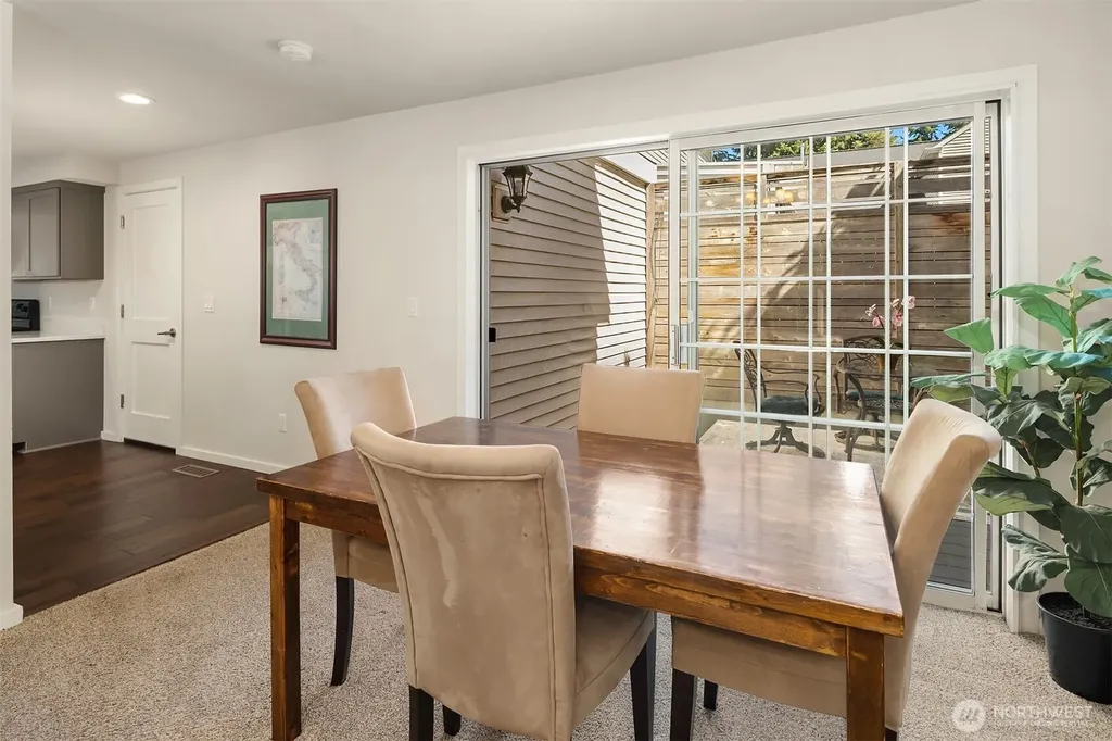 10262 NE 129th Lane Kirkland WA 98034