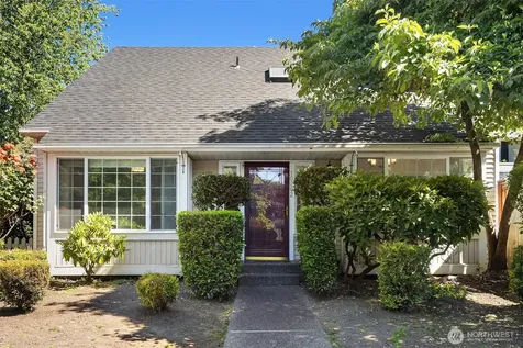 10262 NE 129th Lane Kirkland WA 98034